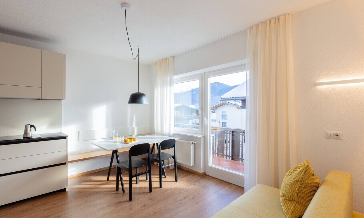 Valdaora di Mezzo Apartment | Modern "Hus Apartment - Nr. 2" with Balcony, Garden & Wi-Fi