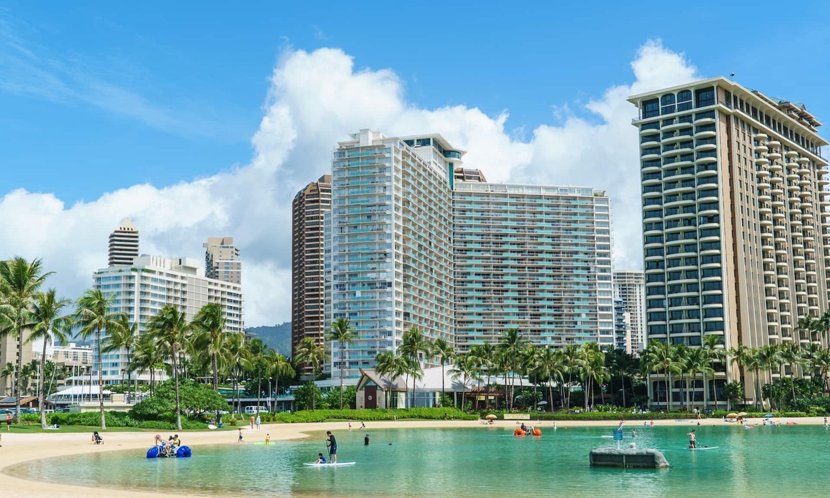 Waikiki Condo | Modern Ilikai 16th floor Harbor Studio - Surfing, Sunset & & Yacht Views!