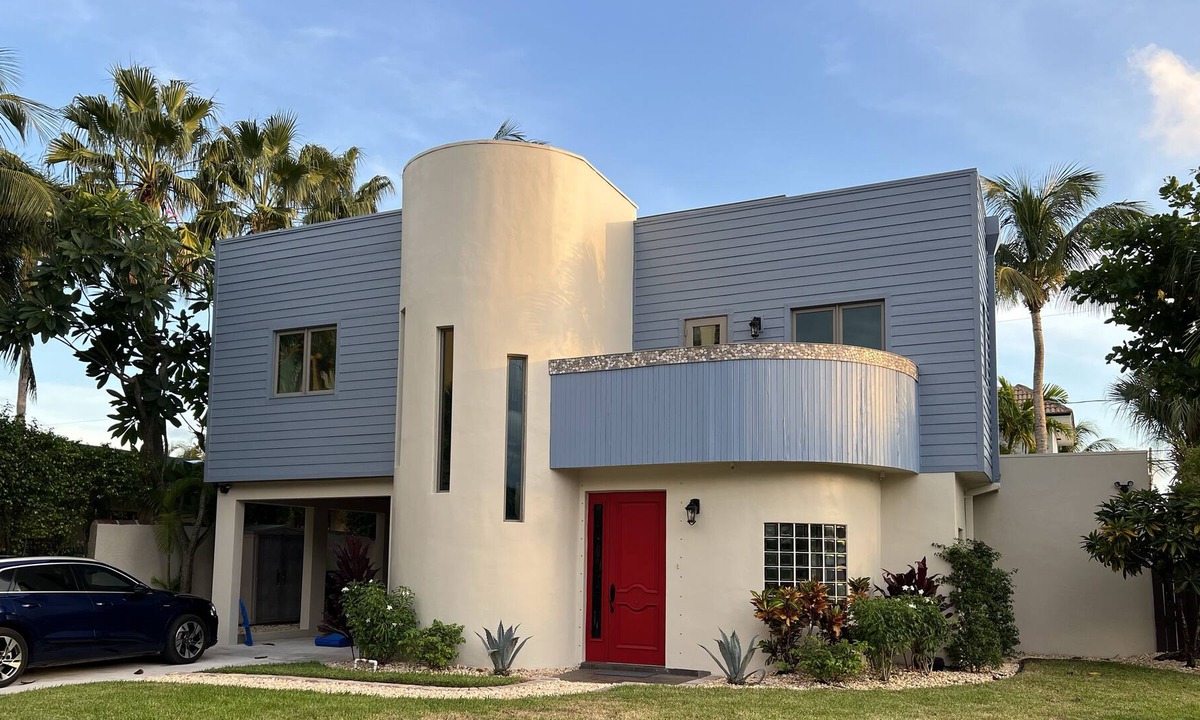 Riviera Beach House | MODERN INTER-COASTAL BEACH HOUSE- Roof deck views of the OCEAN 3 minutes away