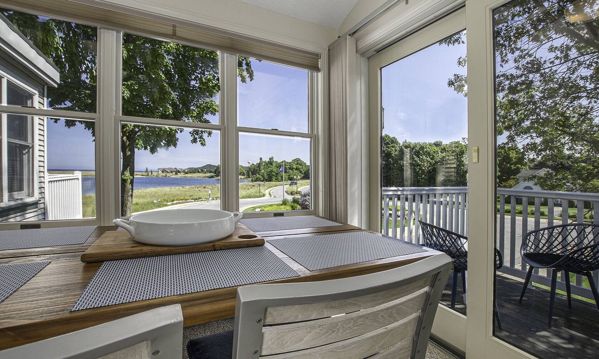 Manistee Condo | Modern Lake View Condo at HV