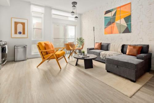 Highland House | Modern Lifestyle Loft with View - Zuni Lofts