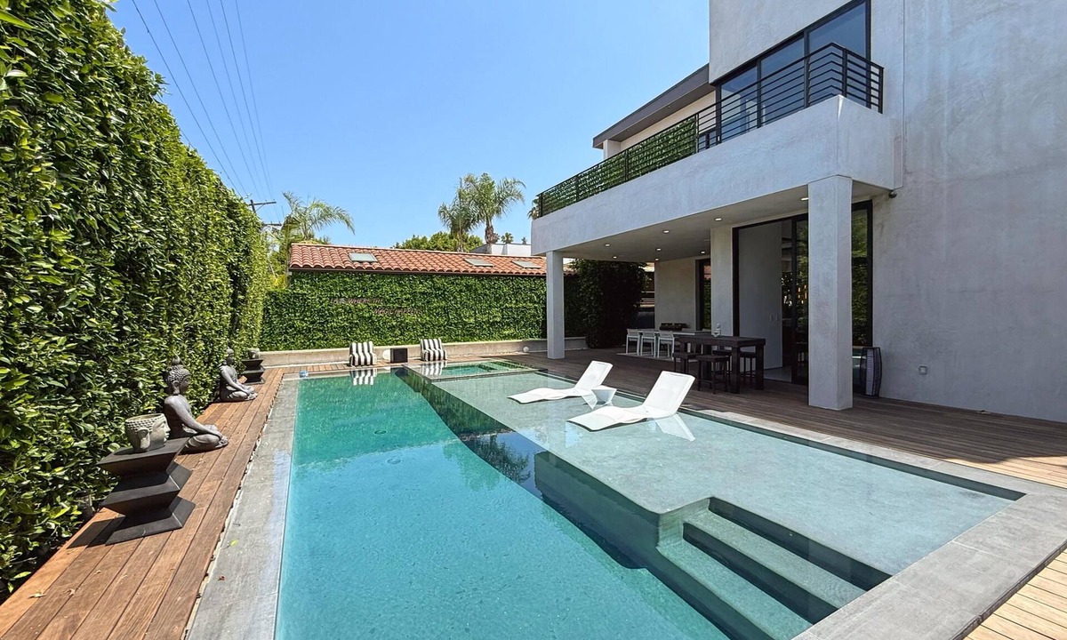 Fairfax District House | Modern Lux Masterpiece: Games, Views, Rooftop ,Pool, & Spa
