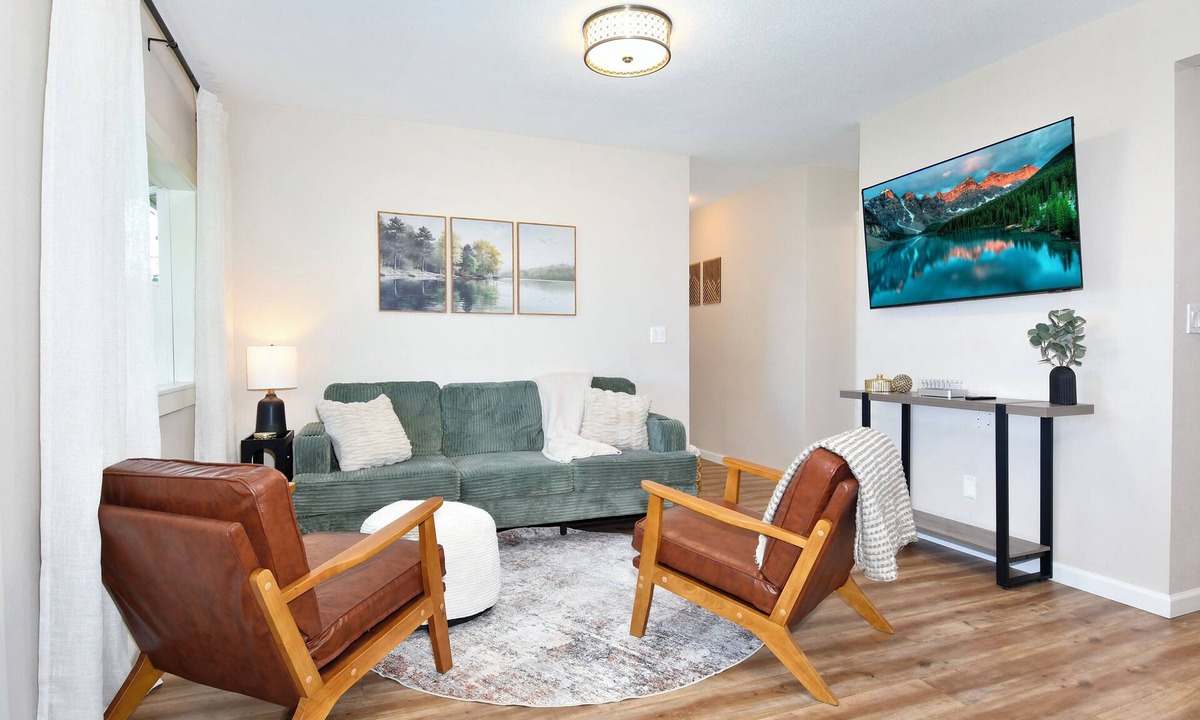Salmon Creek Condo | Modern Luxury 2BR Retreat Near Shops & Dining
