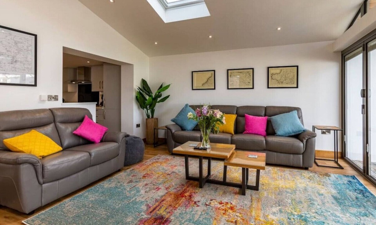 Bude House | Modern, luxury and spacious - A great place for family and friends to relax!