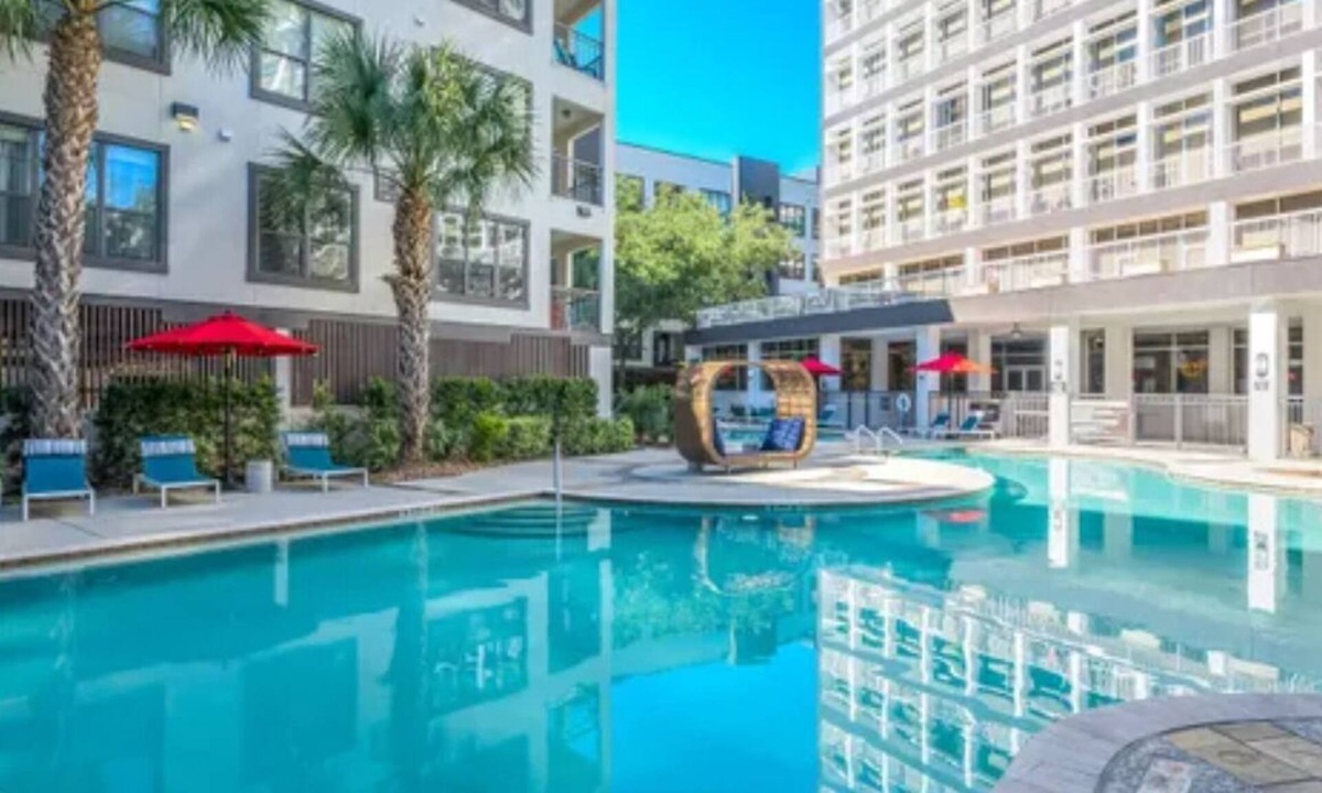 Houston Apartment | Modern Luxury Downtown Houston Condo -Stylish Stay in the Heart of the City
