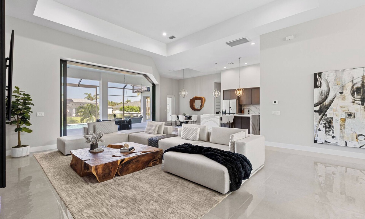 Cape Coral Villa | Modern Luxury Gulf-Access Retreat - Heated Pool & Spa -Sleeps 9