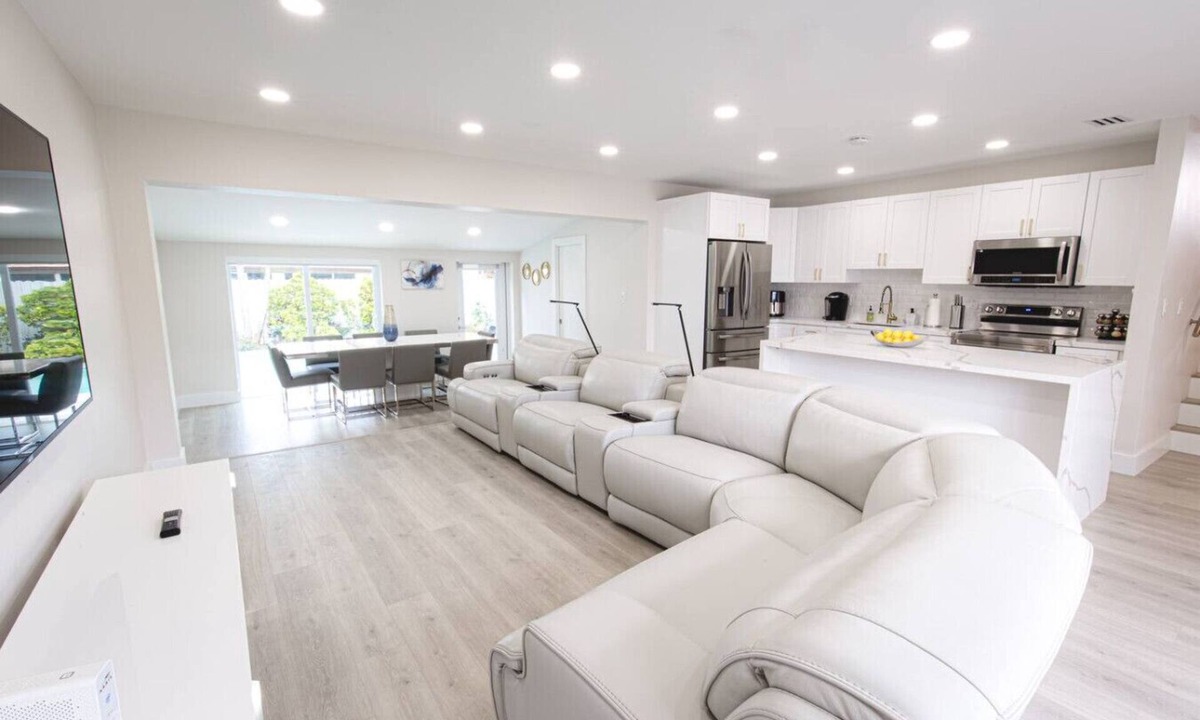 Ives Estates House | Modern Luxury Home with Heated Pool