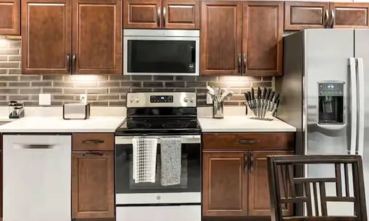 Bloomington Apartment | Modern Luxury Stay in Prime Location