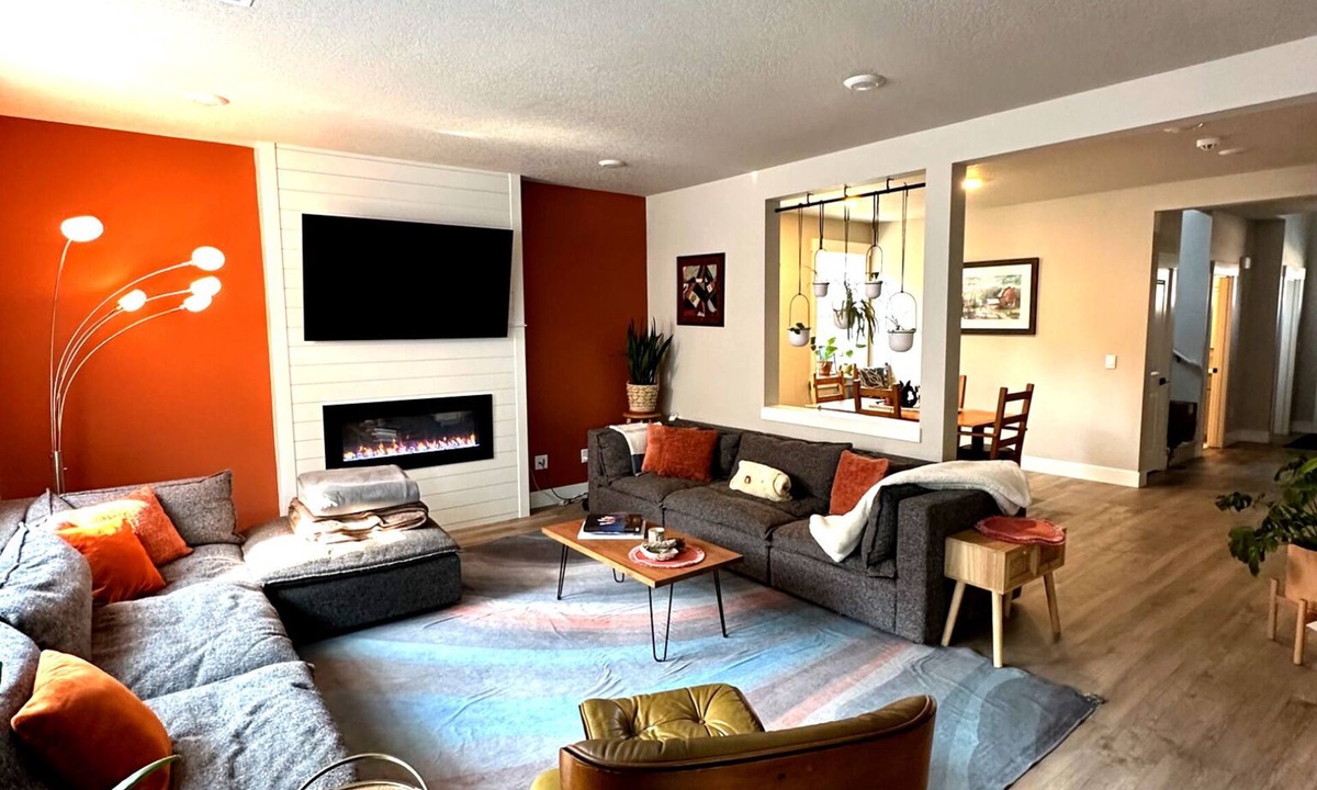 Century West House | Modern Mountain 4-bedroom House in outdoorsy Bend minutes from Mt. Bachelor