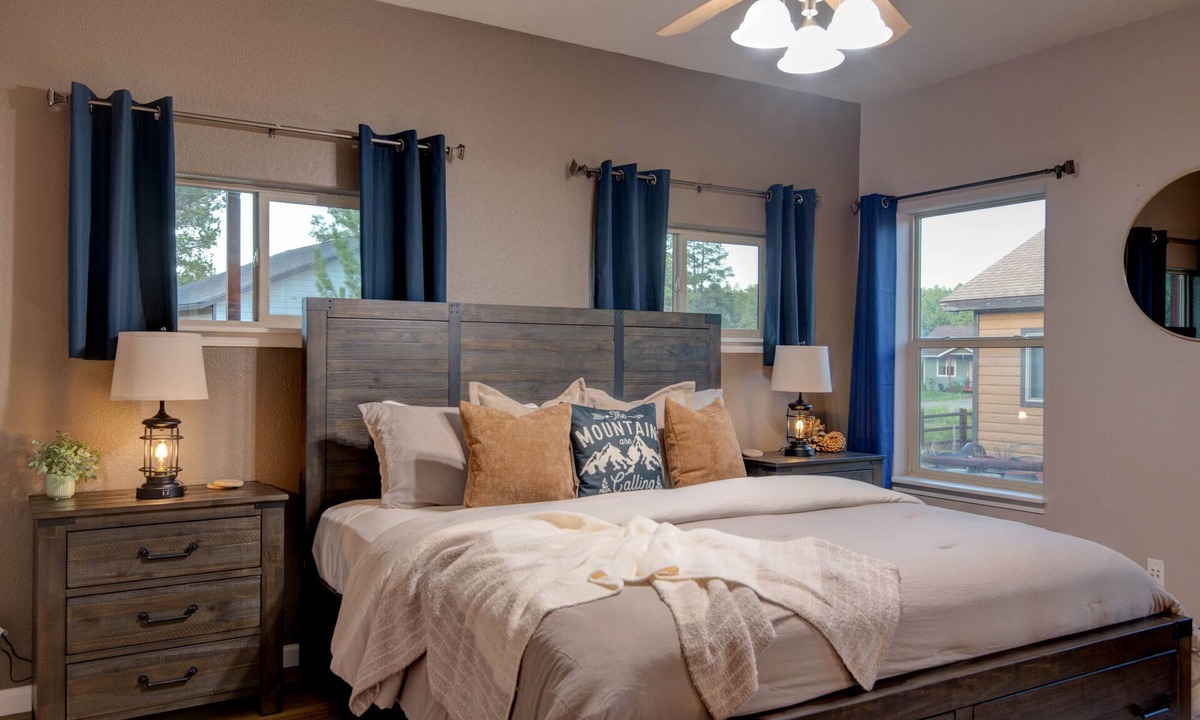 Pagosa Springs House | Modern Mountain Home w/Hot Tub, Fenced Yard & Near Lakes
