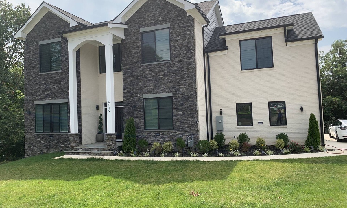 Groveton House | Modern newly private basement apartment