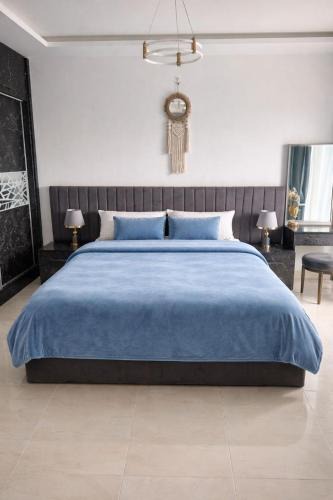 Ras Nasrani Apartment | Modern Oasis 2BR Near Soho Square Sharm