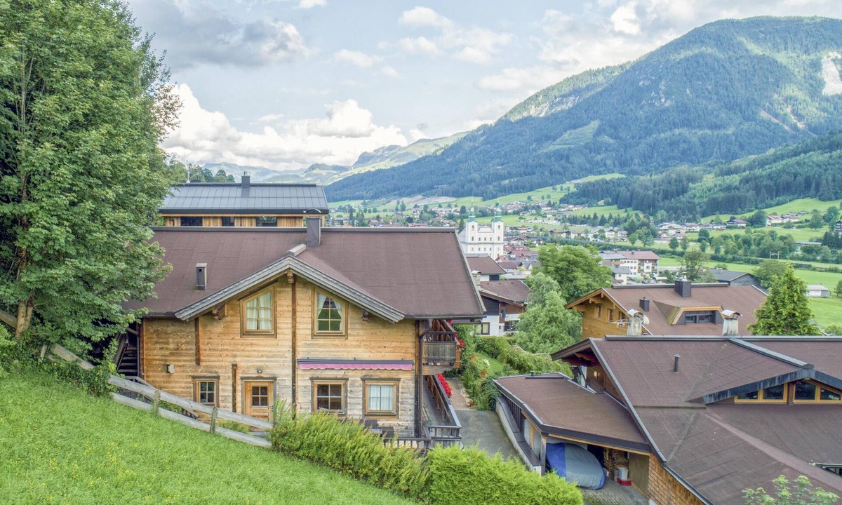 Brixen im Thale Apartment | Modern penthouse, close to the ski lift