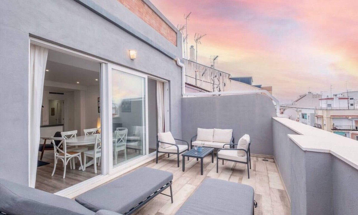 Jesus Apartment | Modern Penthouse with Private Terrace