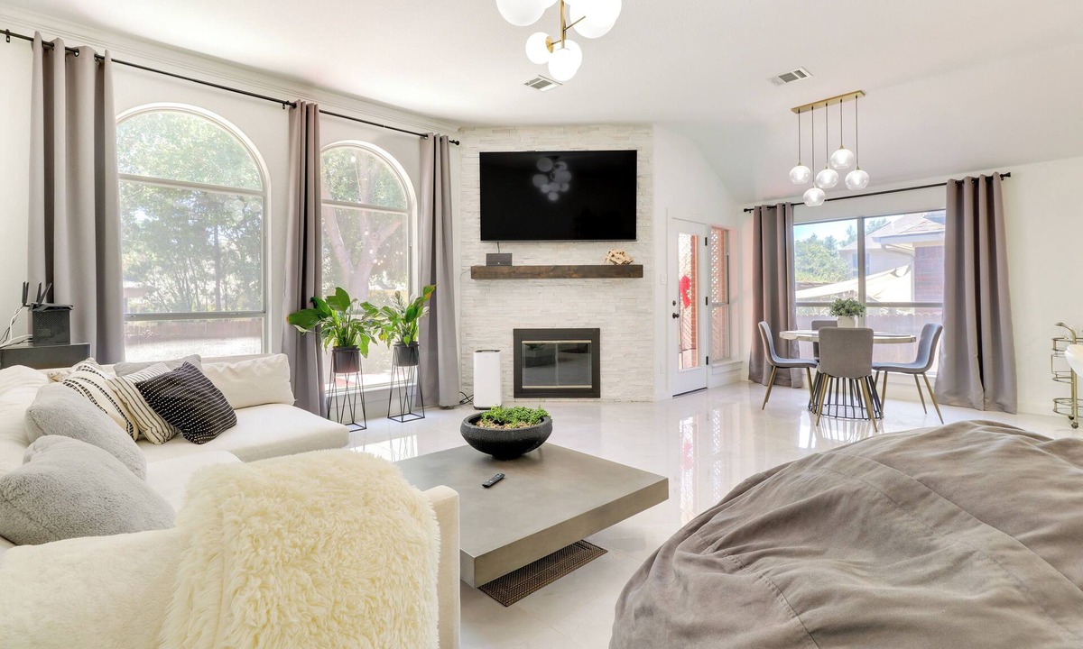 Scofield Farms House | Modern & Pet-Friendly Austin Vacation Rental!