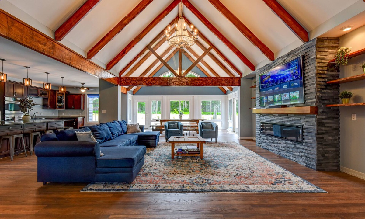 Canadensis House | Modern Pocono Chateau ~ Heated Pool ~ Hot Tub ~ Sauna ~ Game Room~ Fire Pit