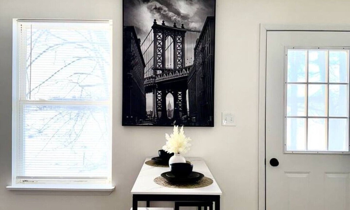 Wagontown Condo | Modern Private 2-Bedroom Escape w/Full Kitchen
