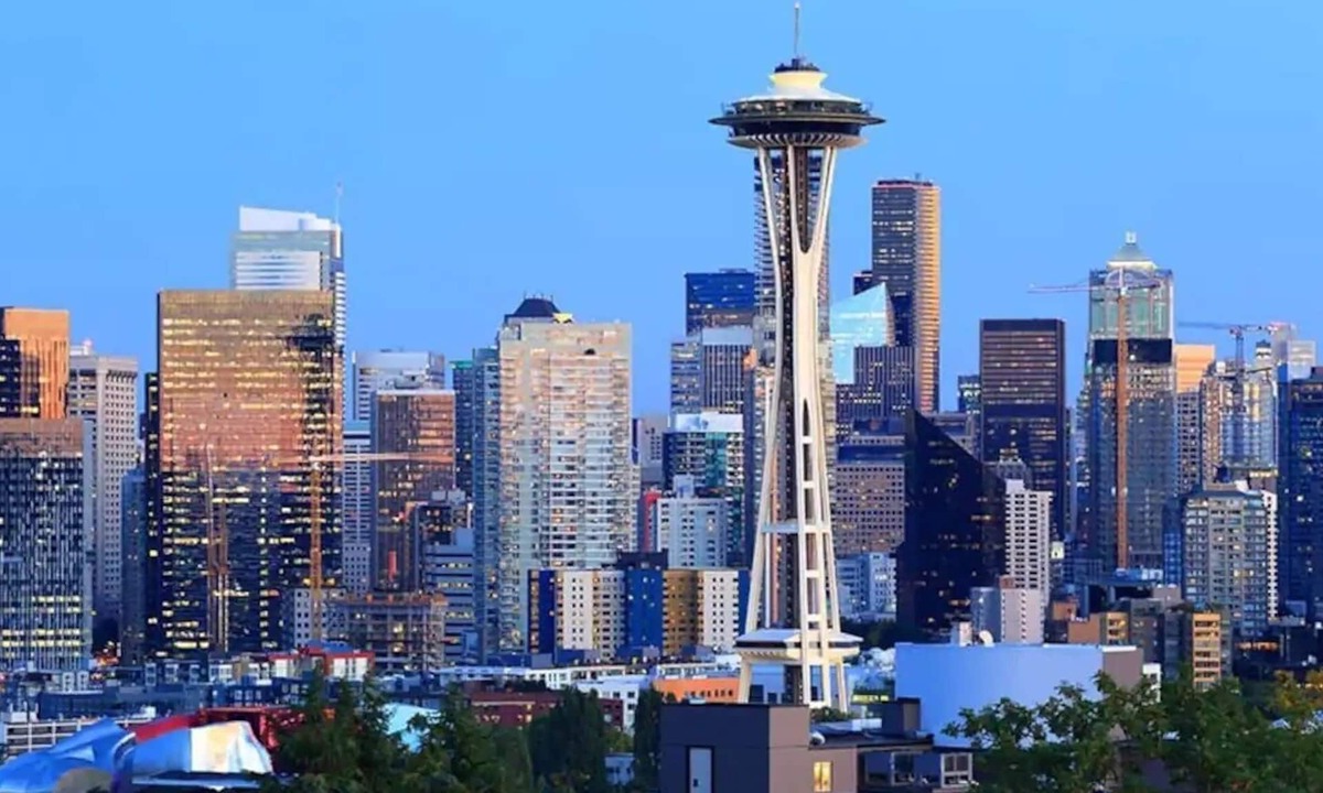 Seattle Metro Area House | Modern Private Getaway in the Heart of Seward Park!