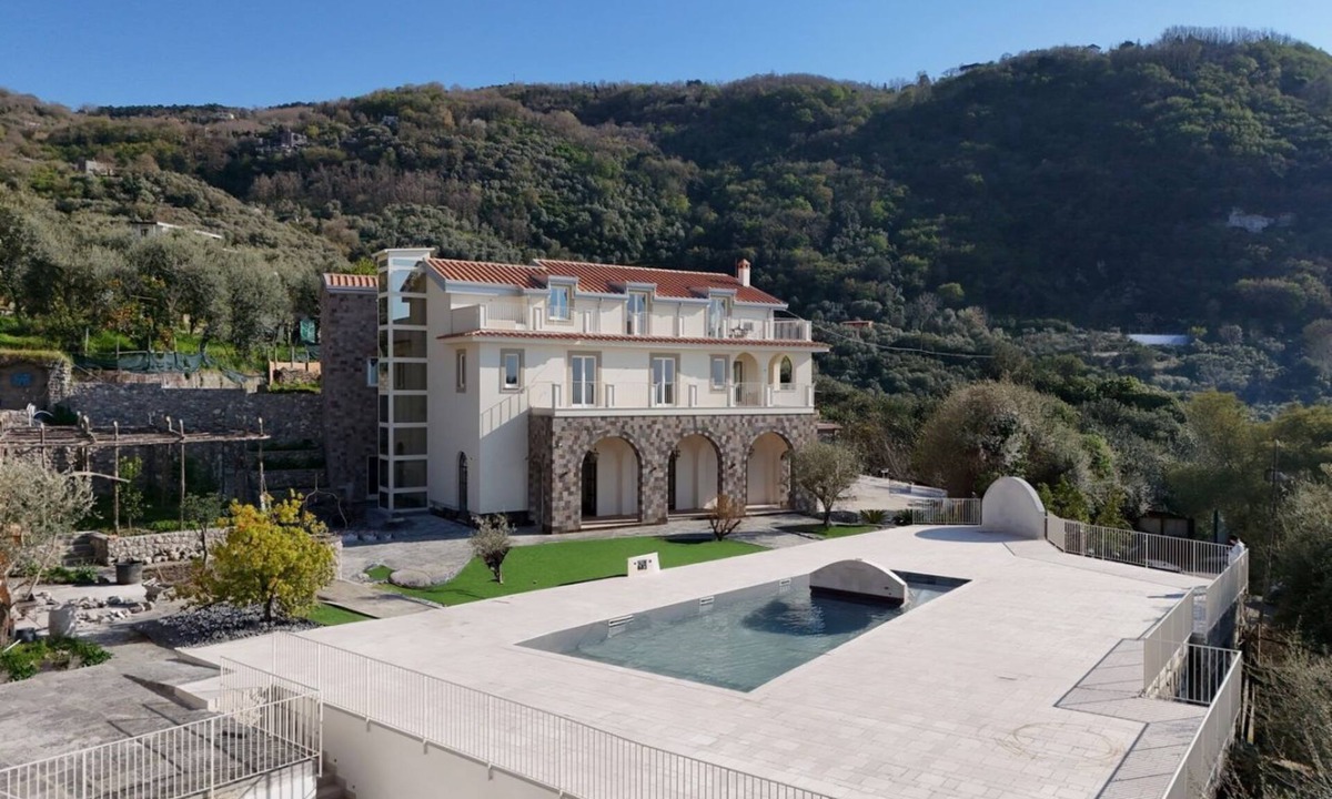 Sorrento Villa | Modern & Private Villa | Unique Location, Pool and Sunset Terrace