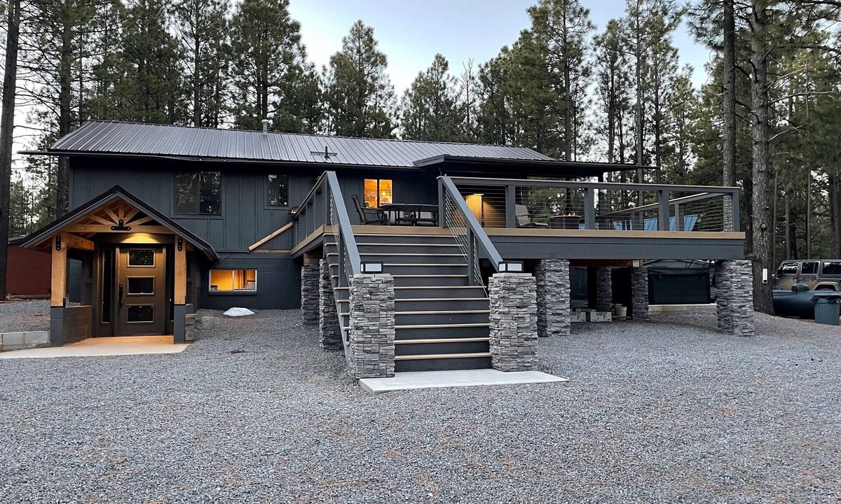 Heber Cabin | Modern, Rustic Cabin in the Pines