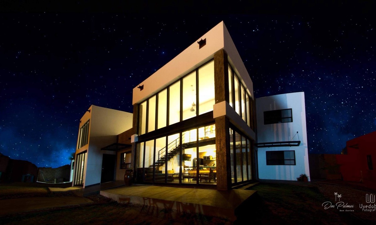 San Carlos House | Modern rustic flashy different w sliding windows