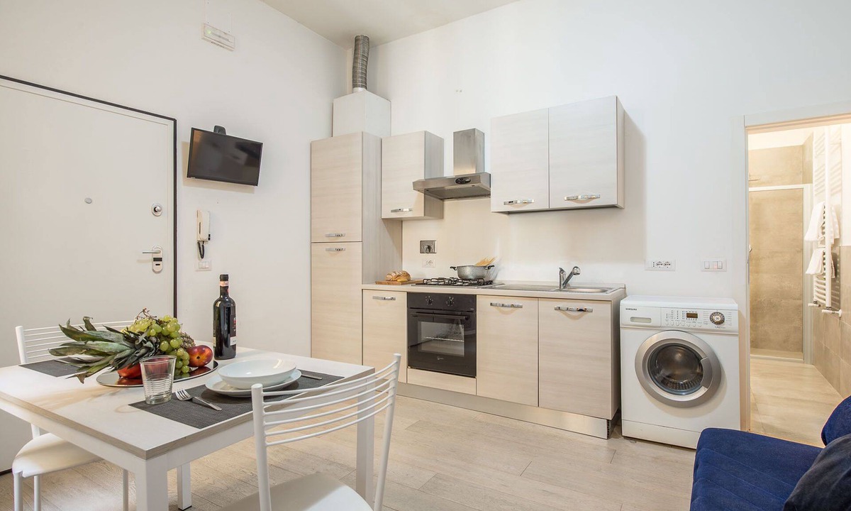 Sant' Ambrogio Apartment | Modern Santa Croce, modern and graceful apartment in the district of Santa Croce