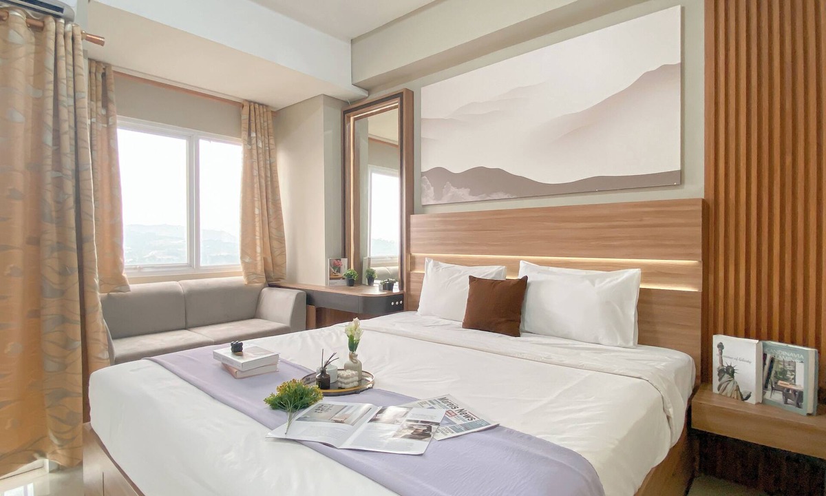 Kedungmanggu Apartment | Modern Scandinavian Studio At Lrt City Sentul - Royal Sentul Park Apartment