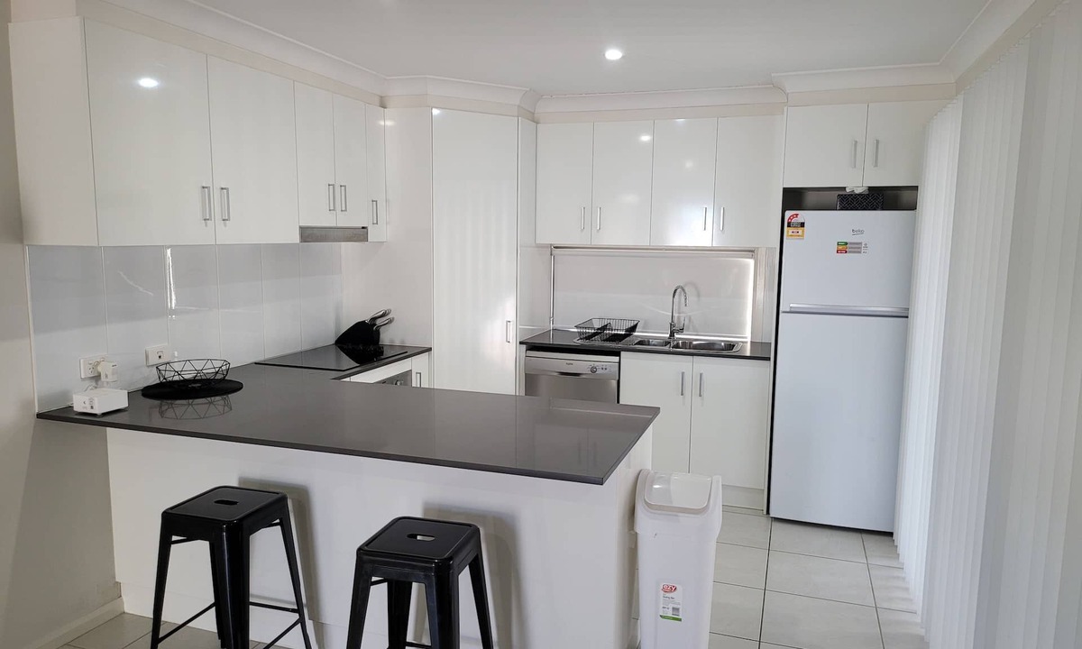 Dalby Apartment | Modern self-contained 2 bedroom 2 bathroom apartment
