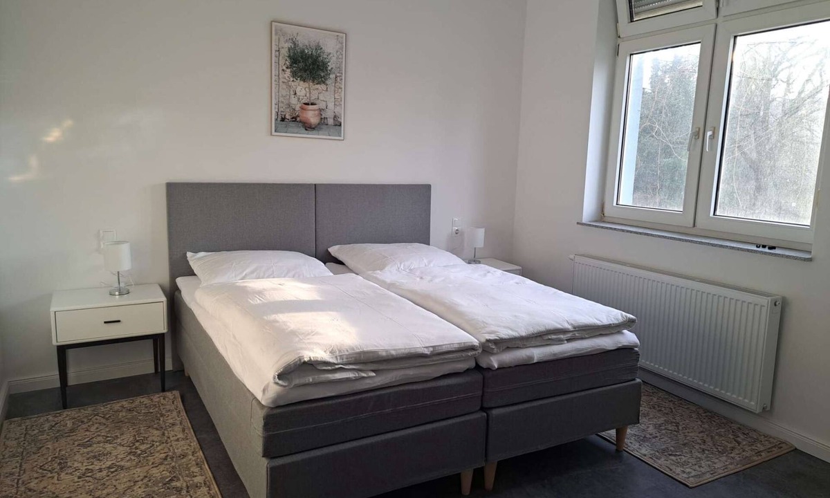 Solingen Apartment | Modern, spacious 2-room apartment - 85 m²