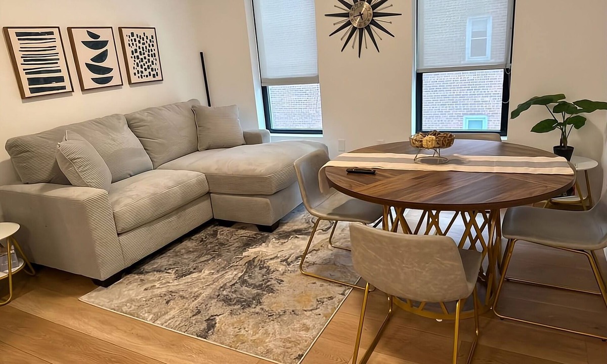 Dwight Apartment | Modern & Spacious 2BR Apartment w/Gym & Parking and central AC