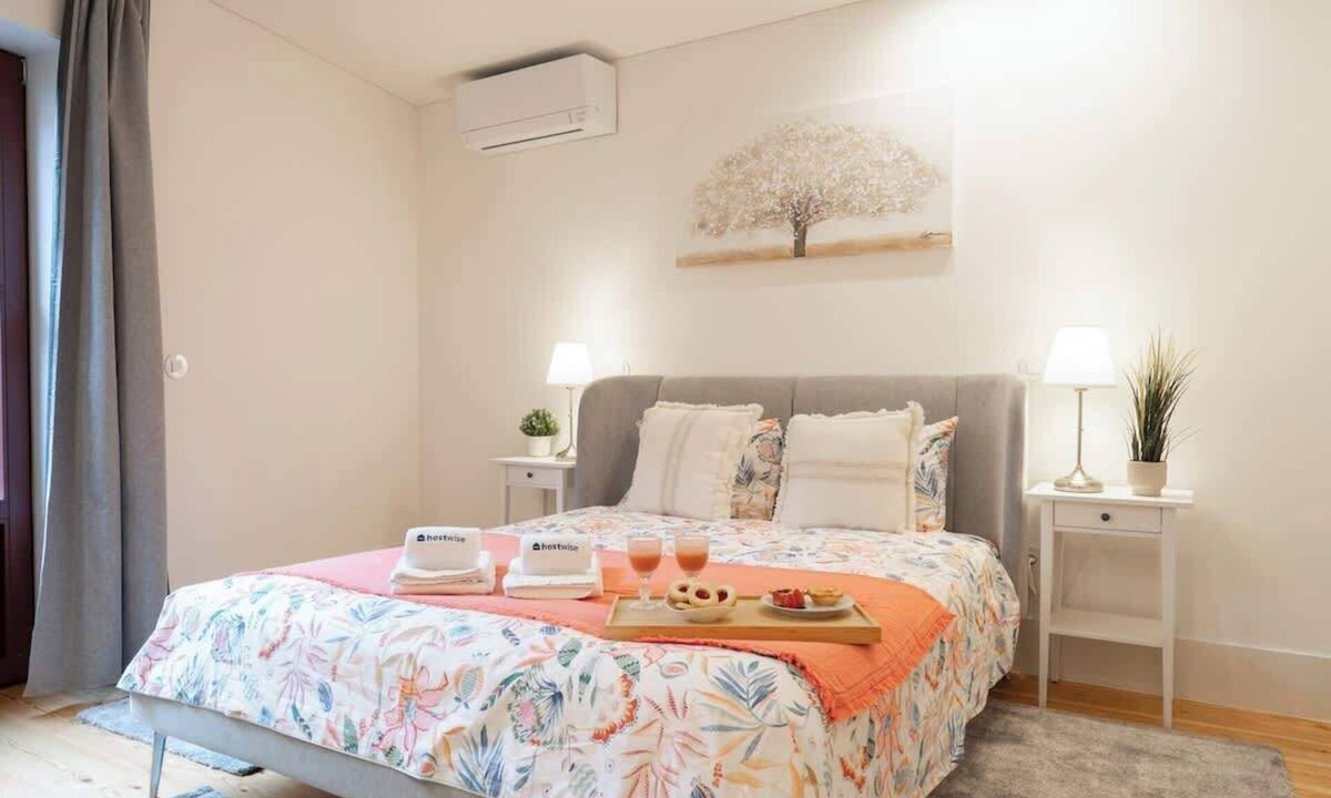 Oliveira do Castelo Apartment | Modern & Spacious Apartments by HostWise