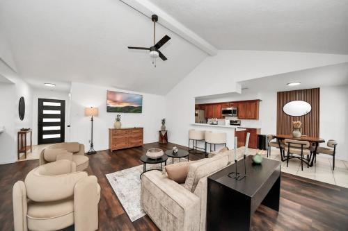 Pasadena House | Modern & Spacious Home Stylish Design Aztec