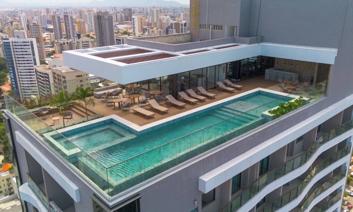 Meireles Apartment | Modern studio with rooftop sea view