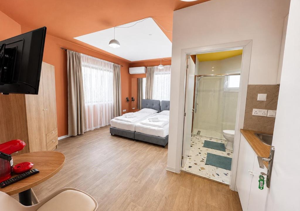 Limassol Apartment | Modern Studio 2 private Kitchenette and Bathroom