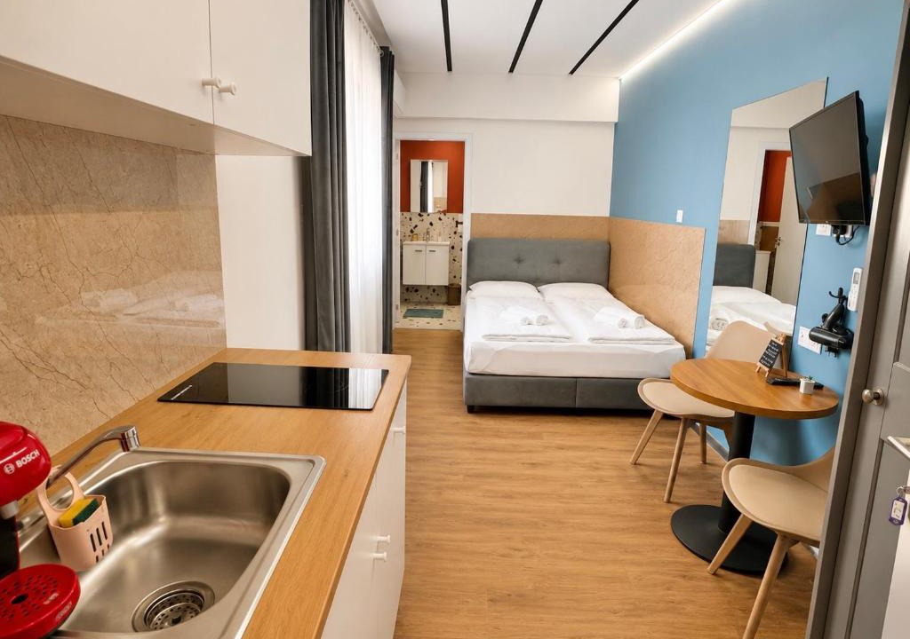 Limassol Apartment | Modern Studio 7 private Kitchenette and Bathroom