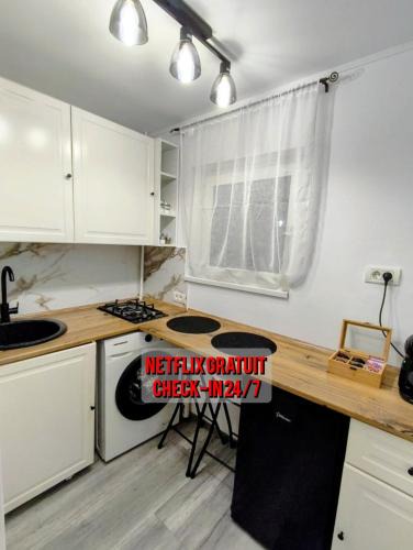 Arad Apartment | Modern Studio AFI Arad Self Check-in