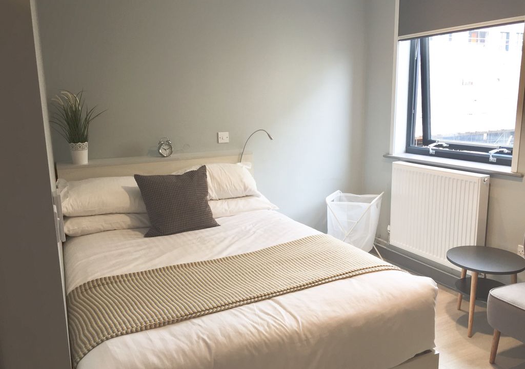 Southampton City Centre Apartment | Modern Studio Apartment in City Centre 214