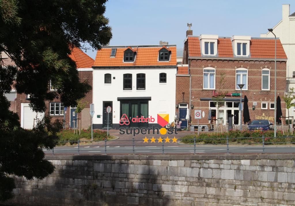 Roermond Apartment | Modern Studio & Apartment Roermond