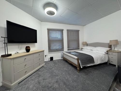 Bramhall Apartment | Modern Studio Flat in Bramhall