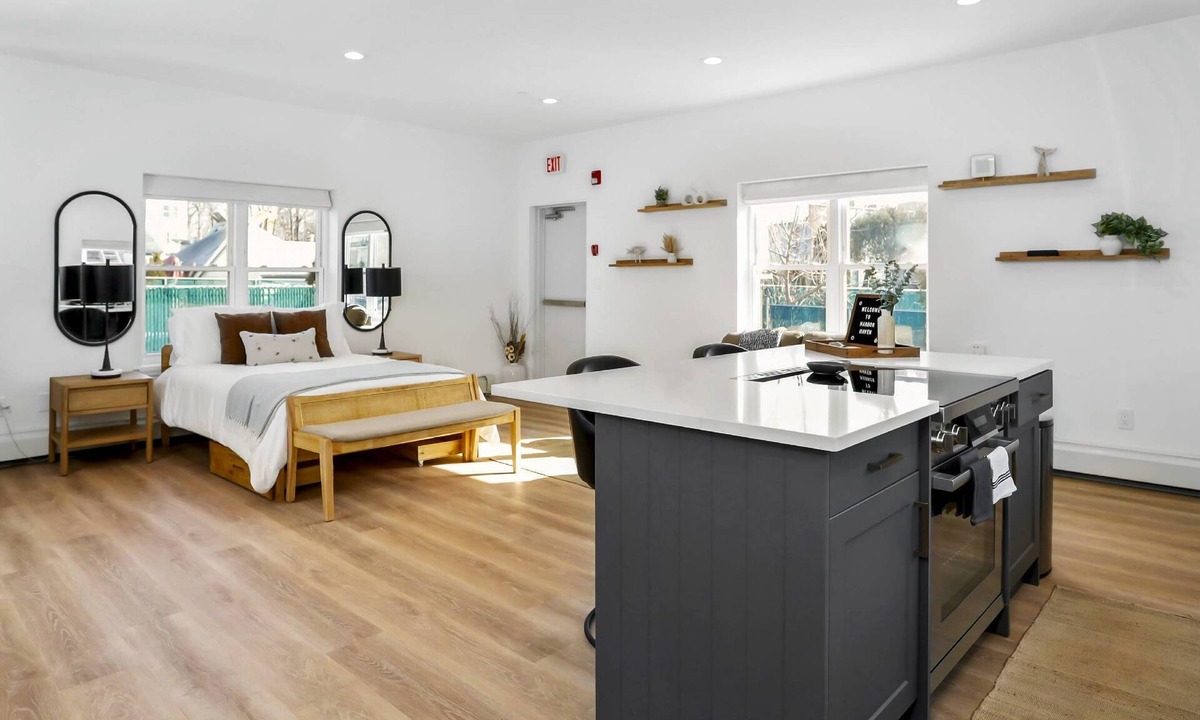 Stamford Apartment | Modern Studio, Harbor Point #1– Walk to Train, Restaurants, City + Shore