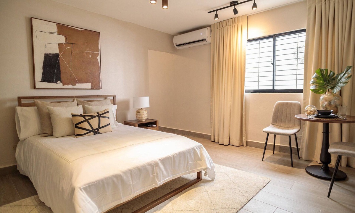 Gascue Condo | Modern studio in Gazcue: minutes from Colonial Zone & Incipler