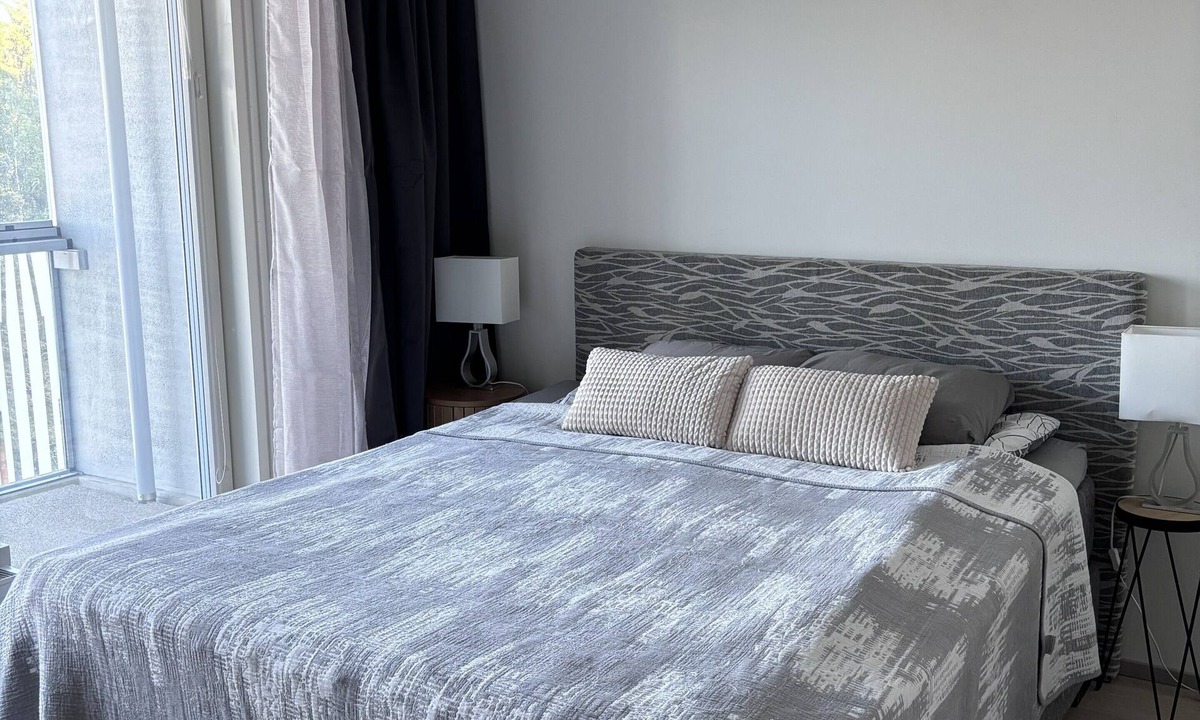 Espoo Hotel | Modern studio next to Finnoo metro - BossHomes Tuohi