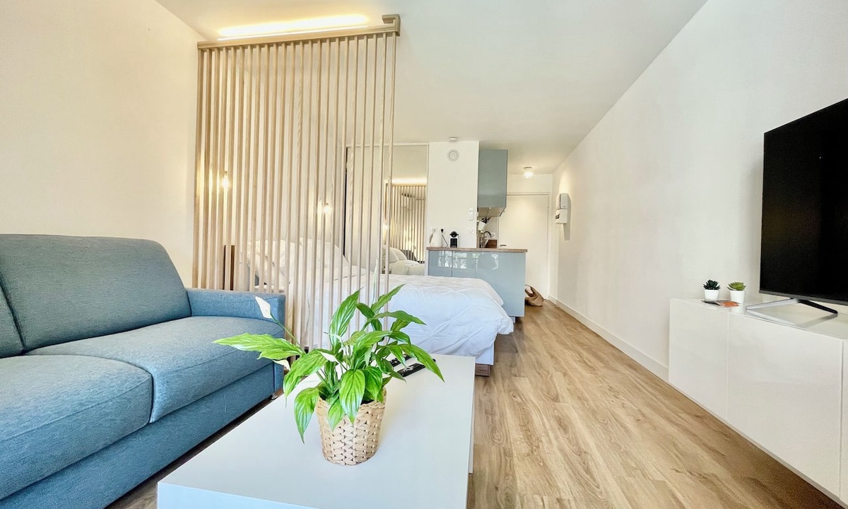 Beausoleil Condo | Modern Studio + Pool Monaco Area