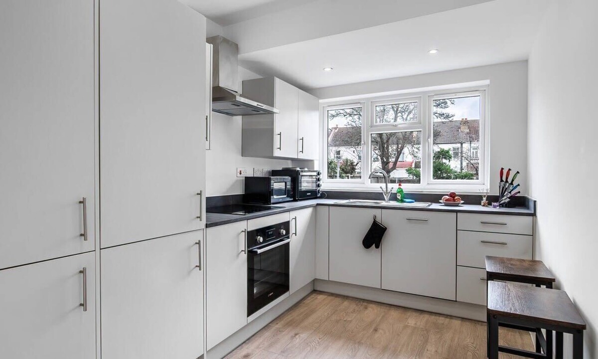 Wembley Central Apartment | Modern Studio Rooms in Wembley 5