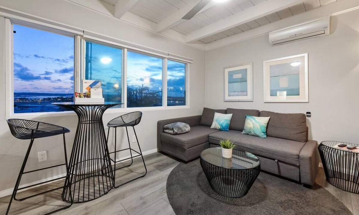 Middletown Apartment | Modern Studio - Stunning Views! Centrally Located!
