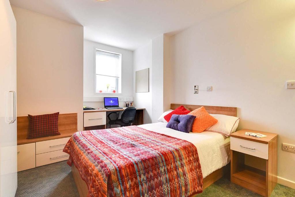 Finsbury Park House | Modern Studios & Rooms, HOLLOWAY - SK