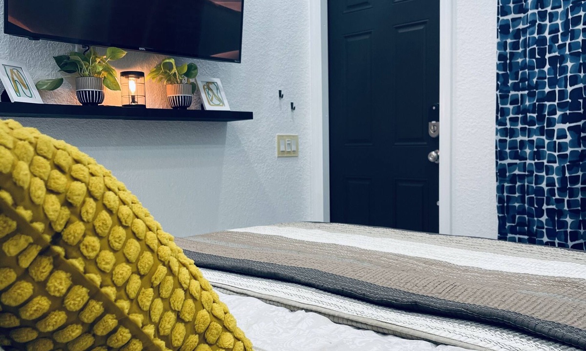Sunrise House | Modern style home with your own private entrance and Bathroom , Free WIFI avail