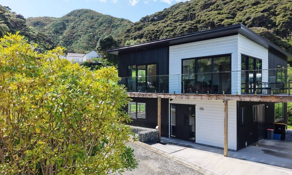 Tata Beach House | Modern Tata Beach Escape - Spacious New Retreat