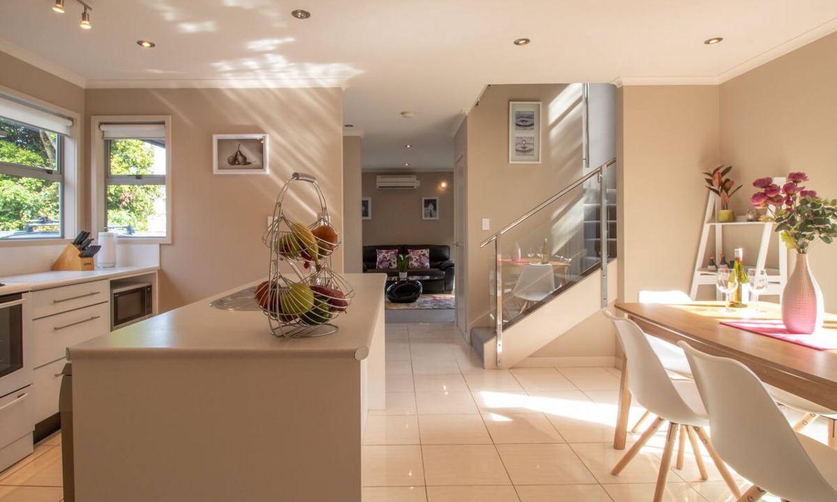 New Plymouth House | Modern Townhouse in New Plymouth