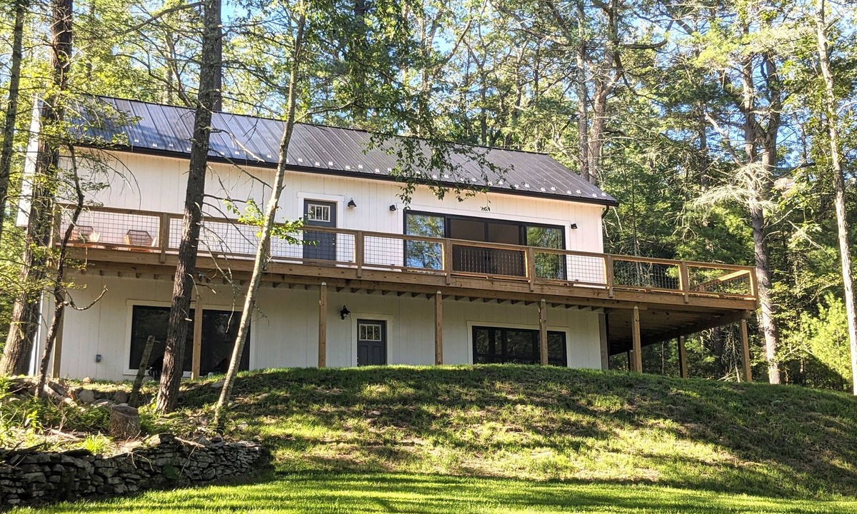 Sparrow Bush House | Modern Tranquil Nordic Retreat - Upper Delaware River recreation area